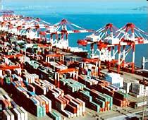 前5月中国进出口1.1万亿美元其中出口增33.2% 